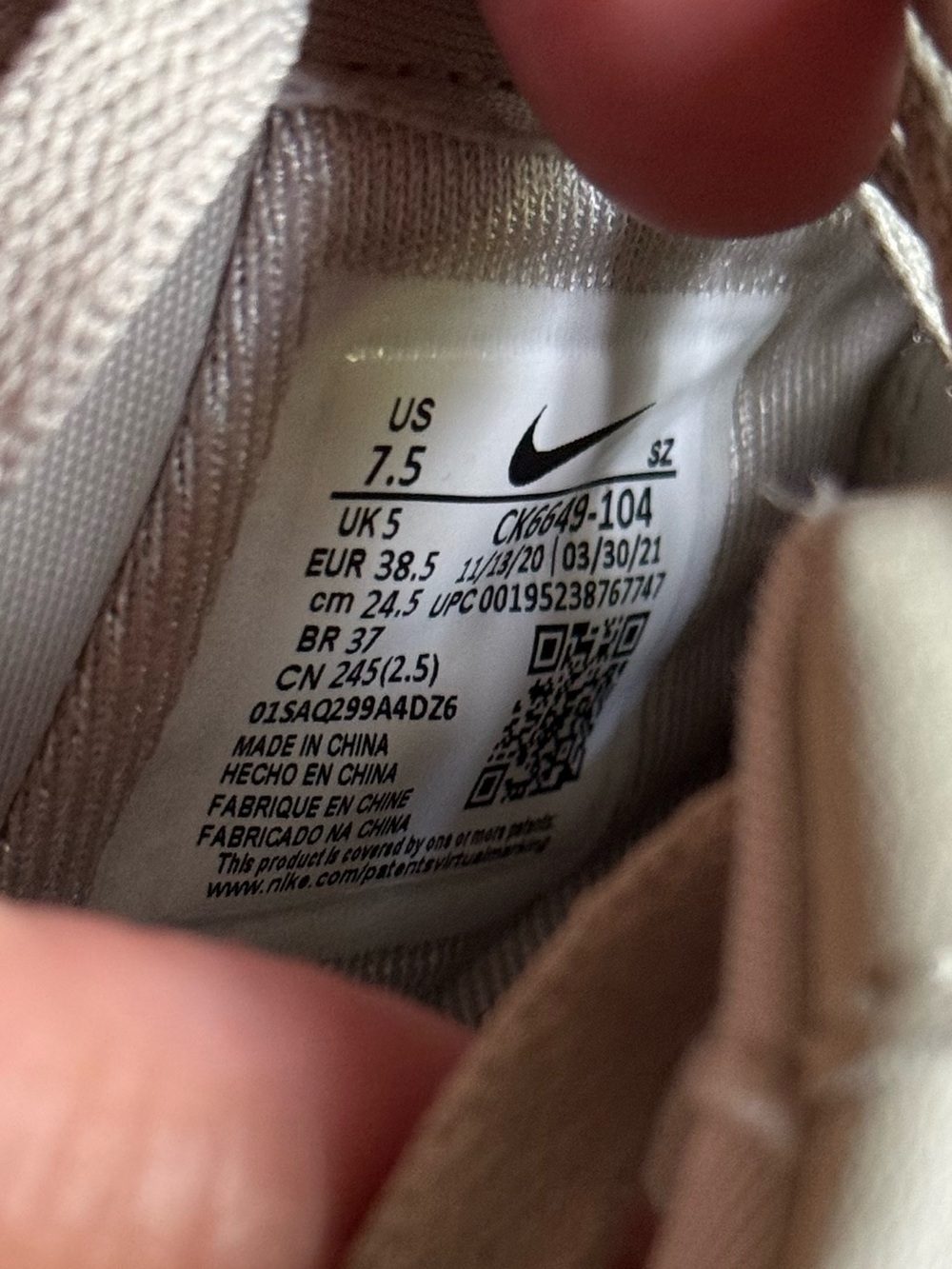 Women’s Casual Low-Top Sneakers in Light Sage and Light Pink - Picture 12 of 12